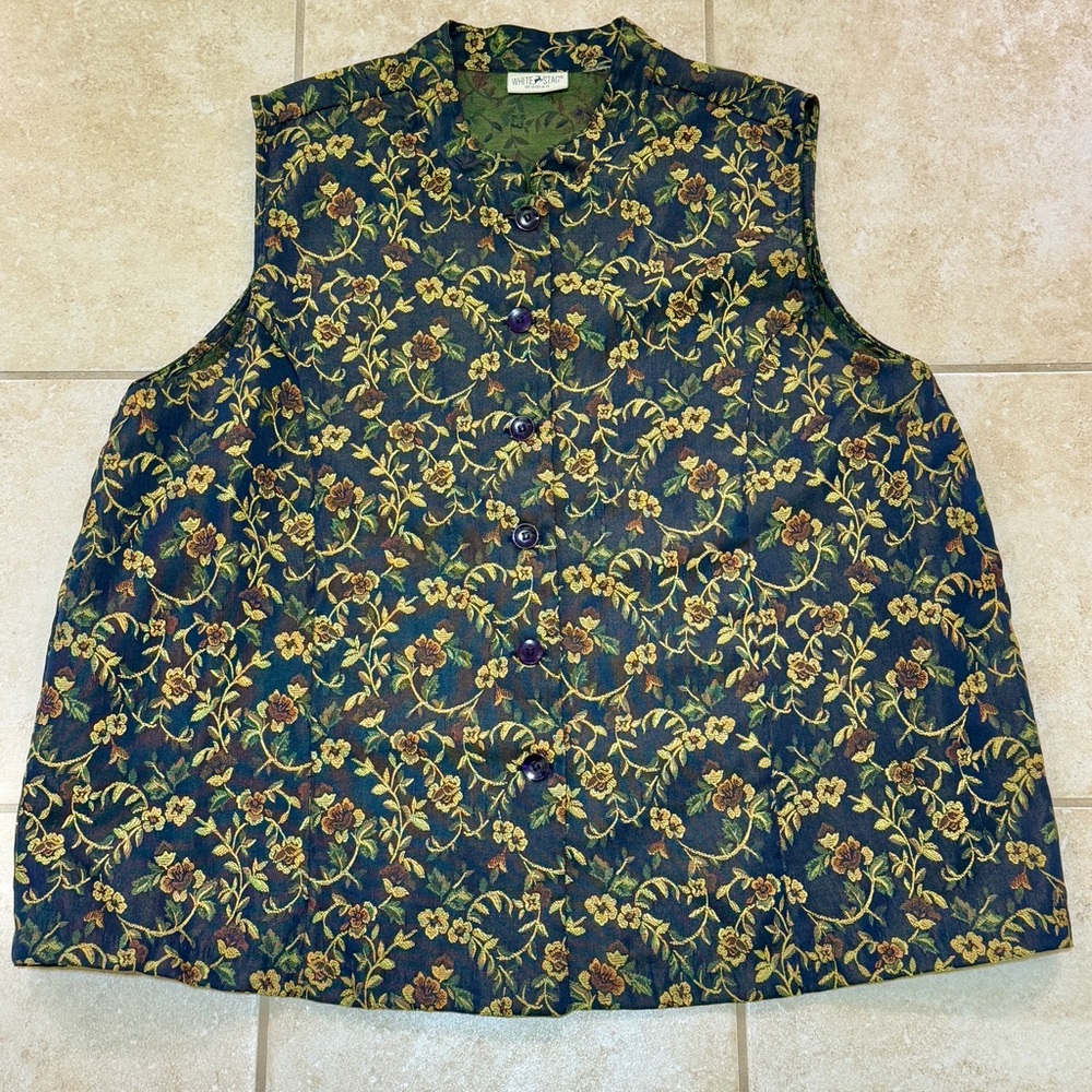 White Stag Woman Floral Tapestry Vest Vintage